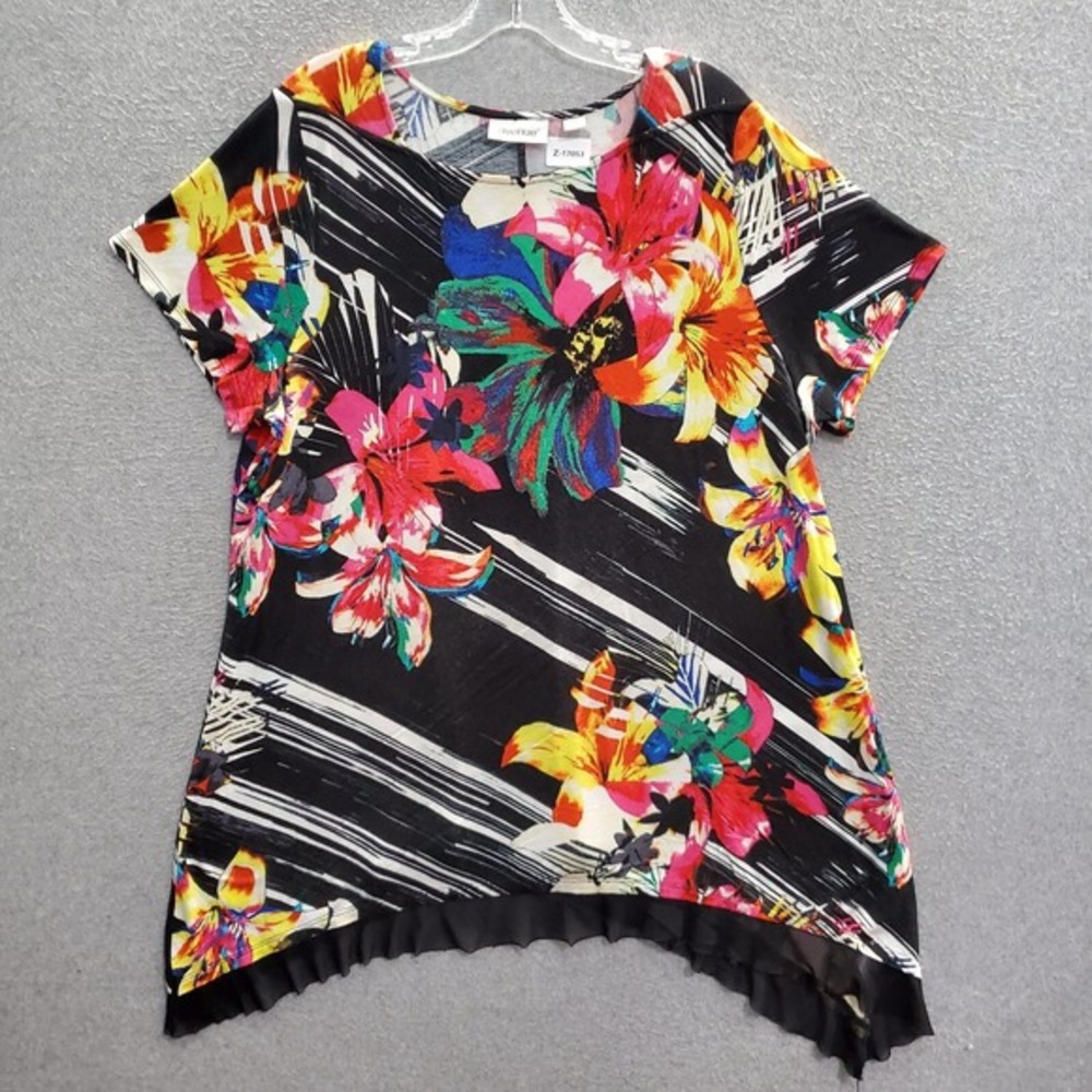 Avenue Women Top 18 20 Black Floral Blouse Abstract‎ Sharkbite Hem Short Sleeve